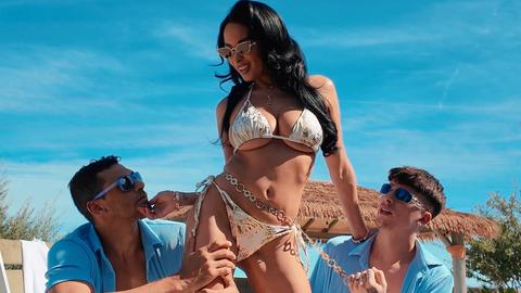 Watch this busty brunette handle wild double penetration in high heels