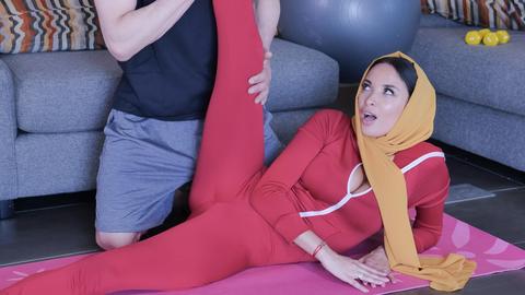 Busty housewife gets creampied twice on the couch