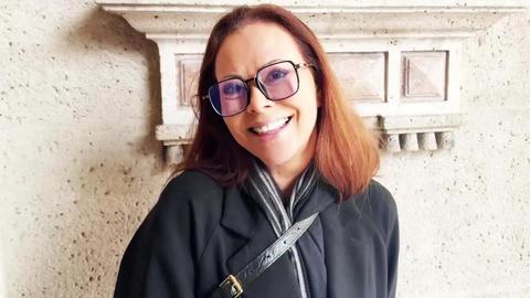 Big-titted French MILF embraces her wild side in a hot threesome